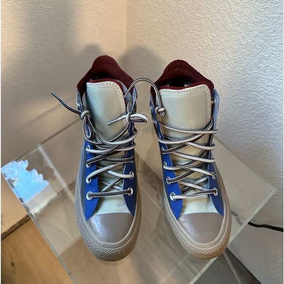 Converse - Picture 4 of 4